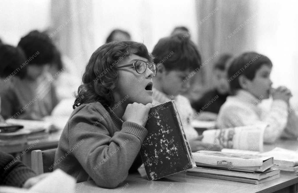 Oktatás - Törökbálinti Kísérleti Általános Iskola