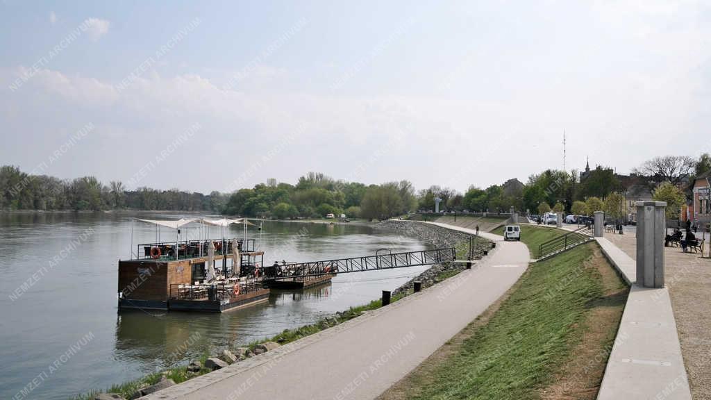 Városkép - Szentendre - Dunakorzó