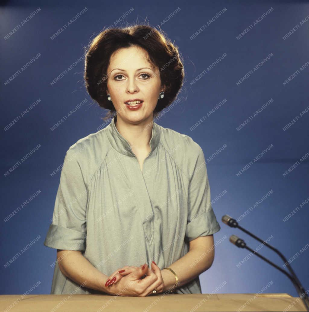 Média - Televízió - Berkes Zsuzsa, a Magyar Televízió bemondója
