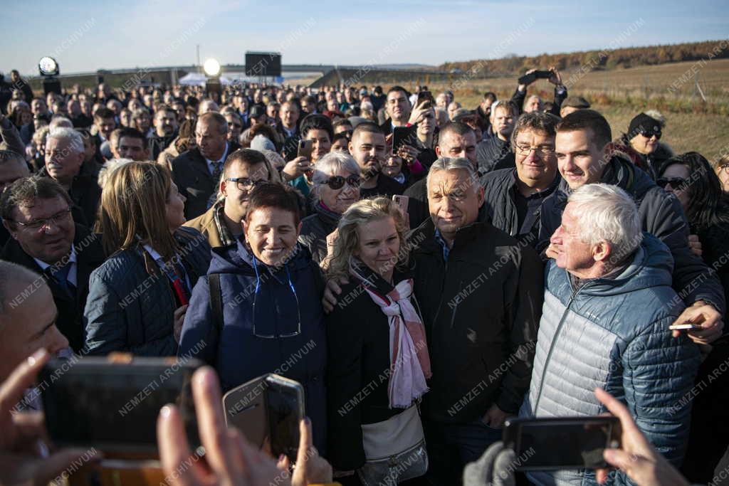 Átadták az M30-as autópálya Tornyosnémetiig tartó szakaszát