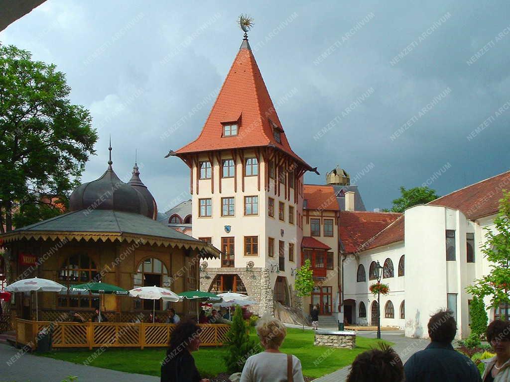 Városok - Révkomárom - Európa Udvar