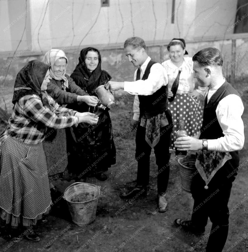 Kultúra - Húsvéti népszokások - Locsolkodás
