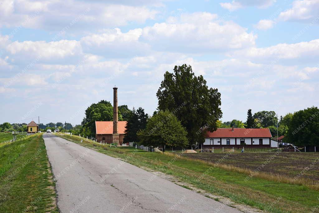 Energia - Vízgazdálkodás - A Holt-Körös leeresztő zsilipje