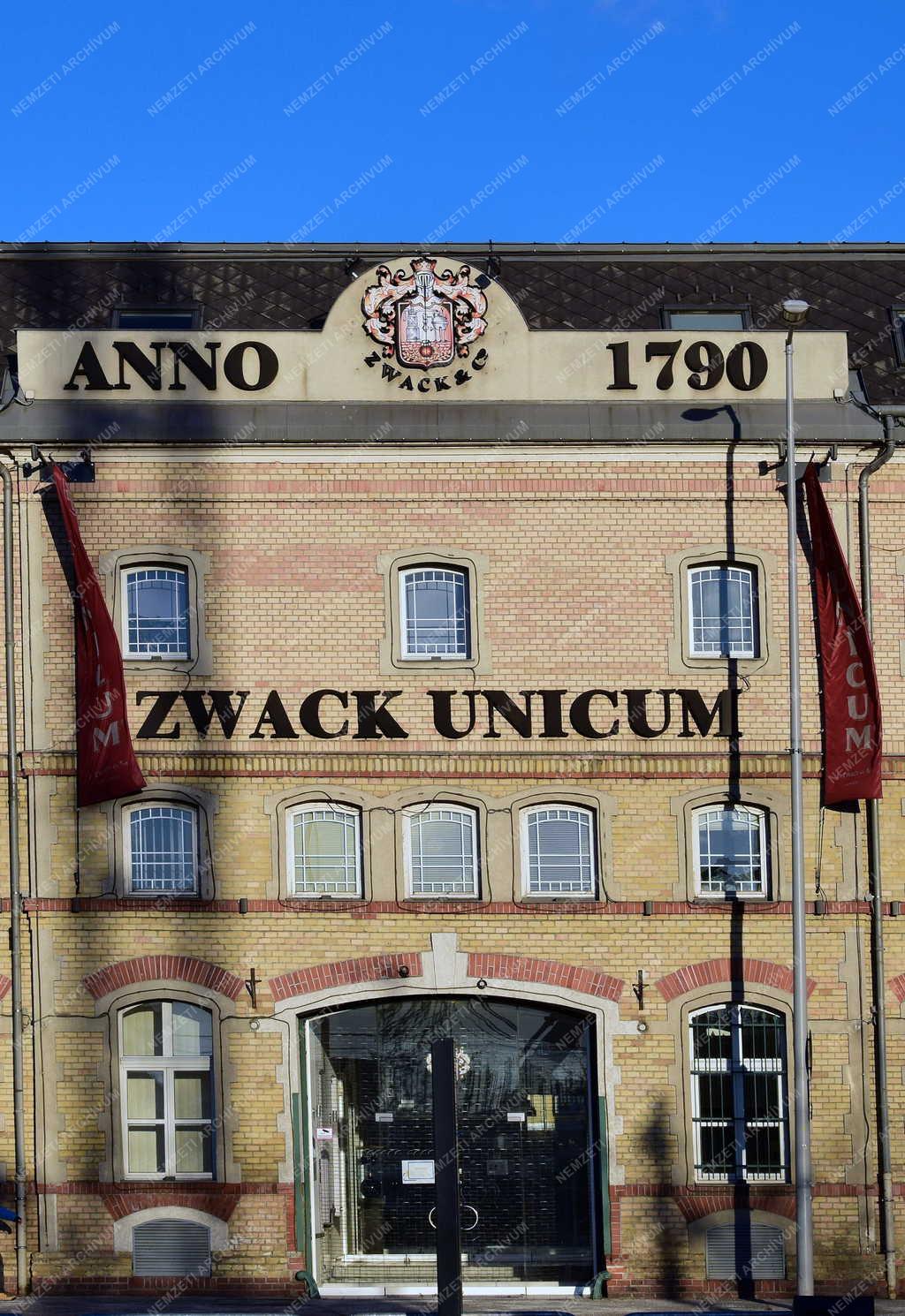 Szeszipar - Budapest - Zwack Unicum Nyrt.
