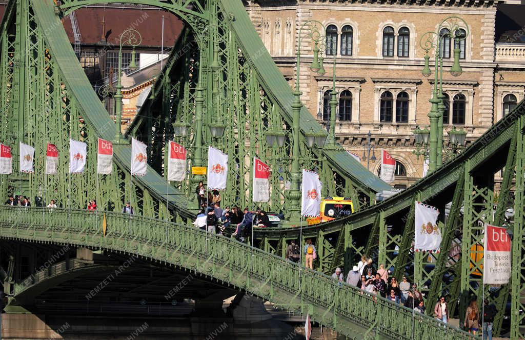 Városkép - Budapest - Szabadság híd