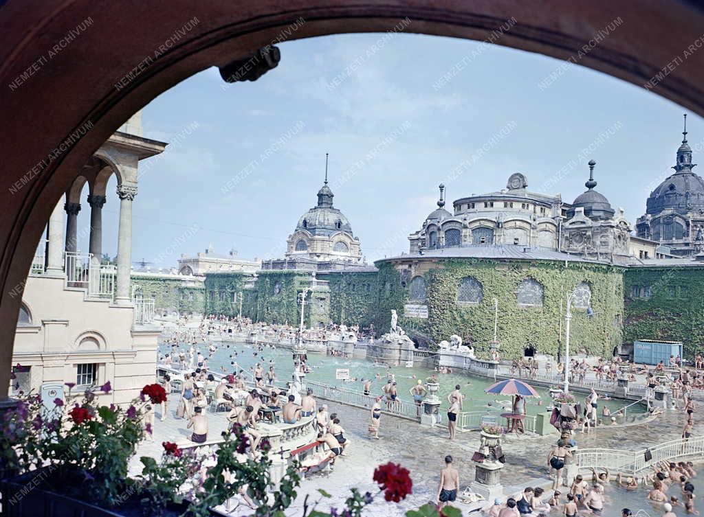 Szabadidő - Széchenyi fürdő