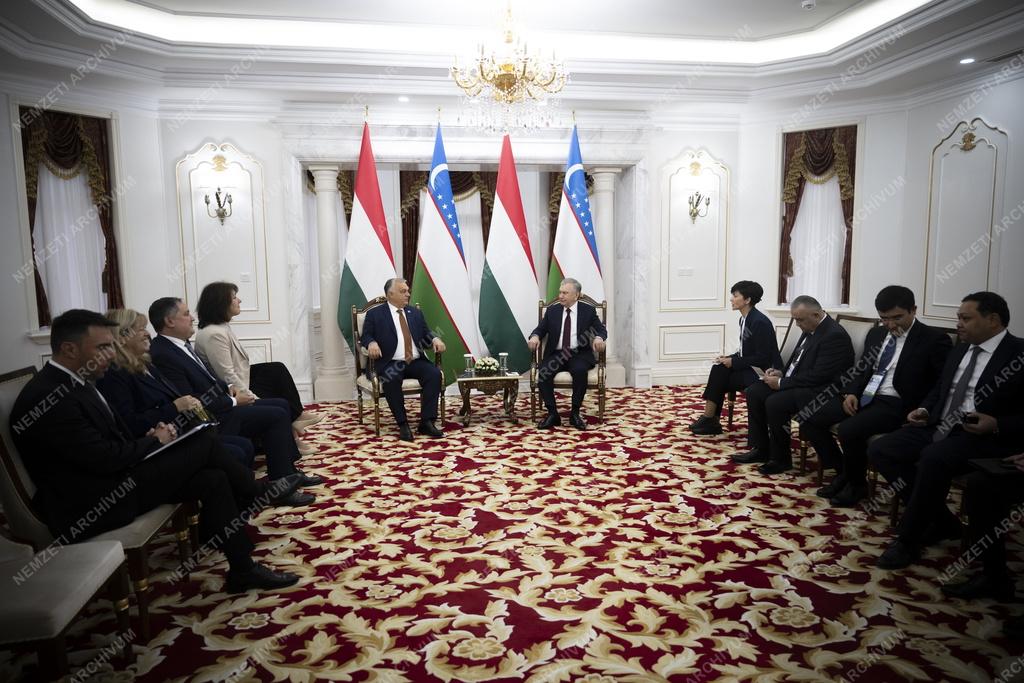 Orbán Viktor Kirgizisztánban