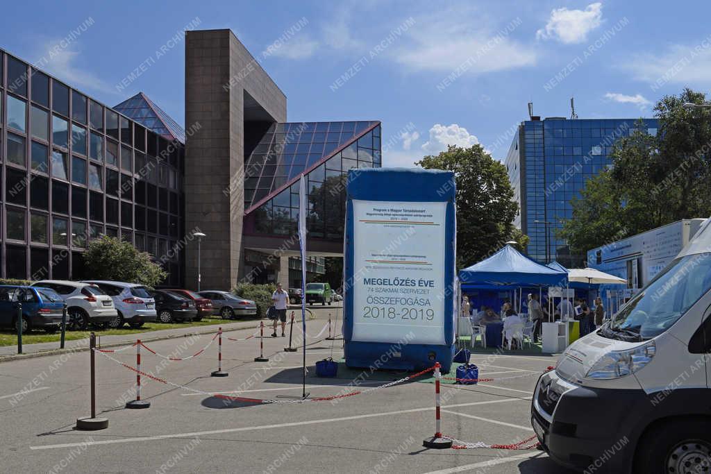 Egészségügy - Budapest - Megelőzés éve