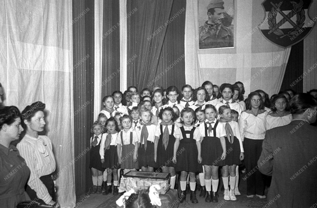 Külpolitika - Görög gyerekek Magyarországon