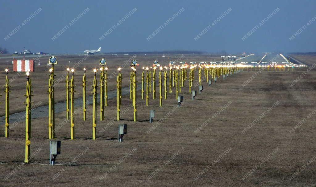 Légi közlekedés - Budapest -  Liszt Ferenc Nemzetközi Repülőtér