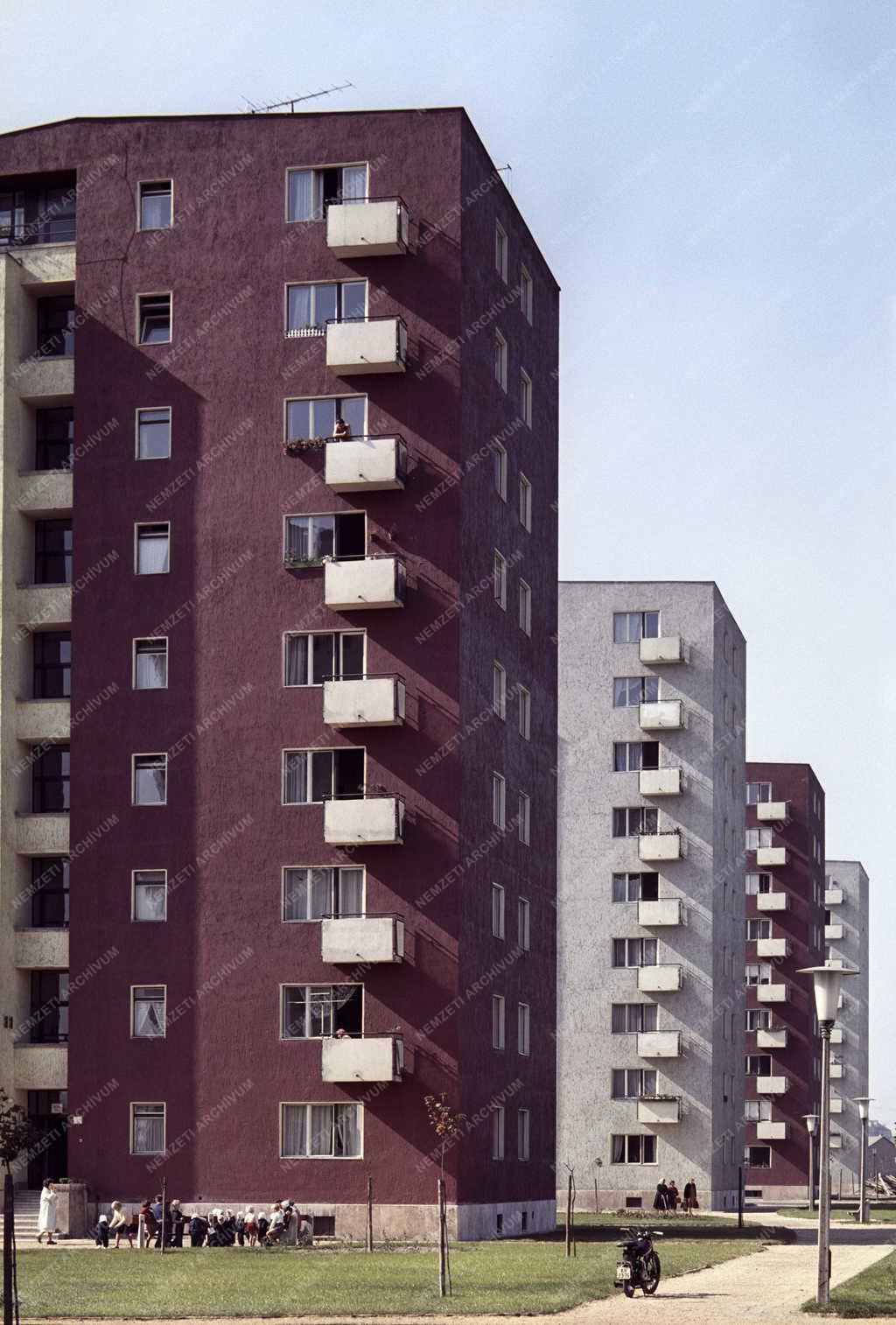 Városkép - József Attila lakótelep