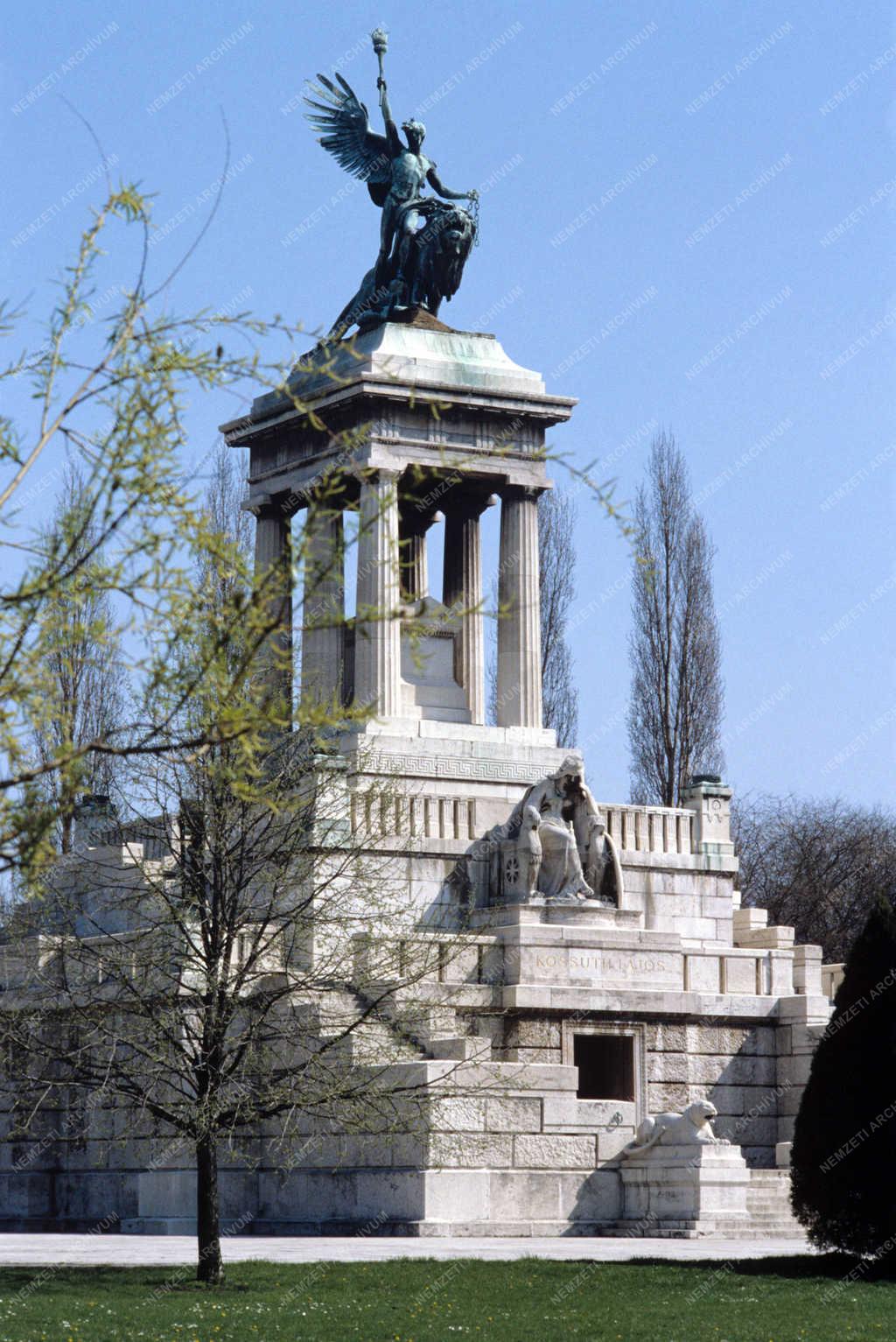 Kerepesi temető - 1848-as sírok - Kossuth-mauzóleum