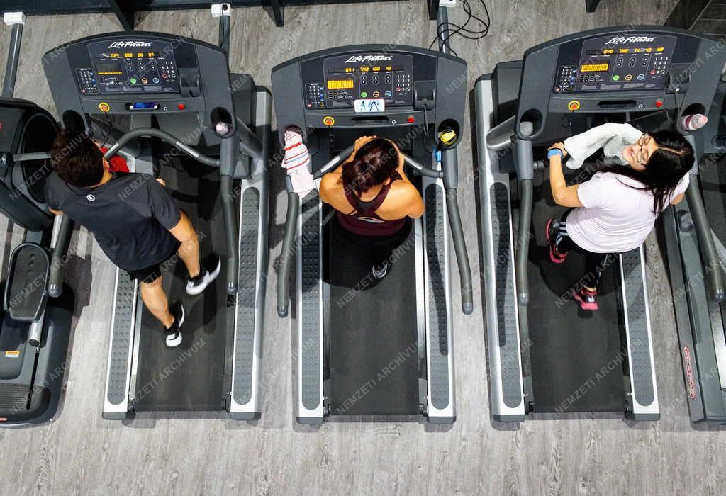 Sport - Debrecen - Fitneszközpont 
