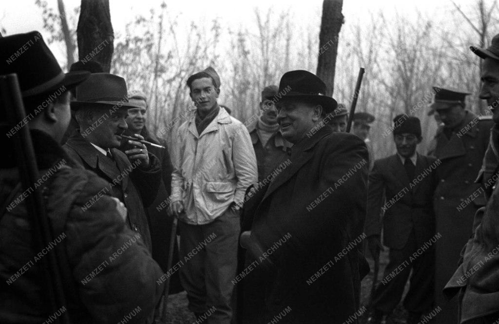 Diplomácia - Tito - vadászat