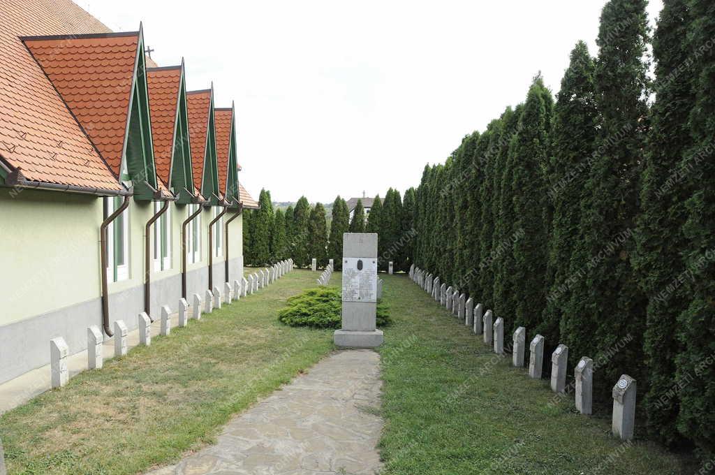 Emlékmű - Hévíz - Hősök emléktáblája