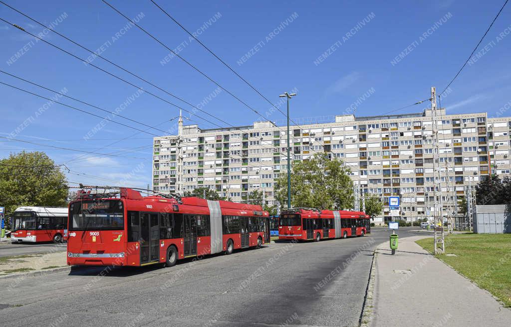 Városkép - Budapest - Örs vezér tere 