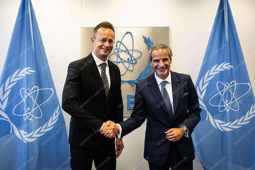 Szijjártó Péter találkozója a Nemzetközi Atomenergia-ügynökség főigazgatójával