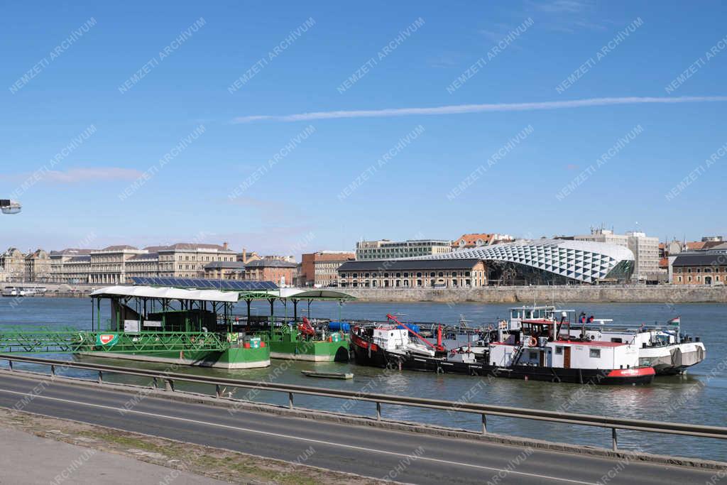 Energia - Budapest - MOL bunkerhajó