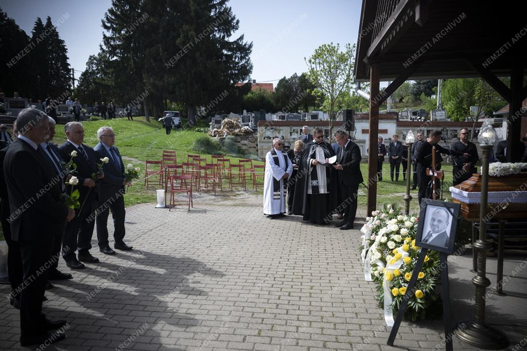 Tiffán Zsolt volt országgyűlési képviselő temetése