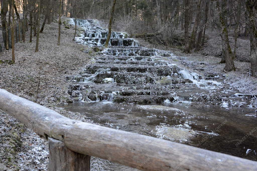 Táj - Szilvásvárad - Fátyol-vízesés a Szalajka-völgyben