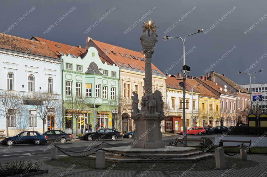 Szentháromság szobor - Tapolca
