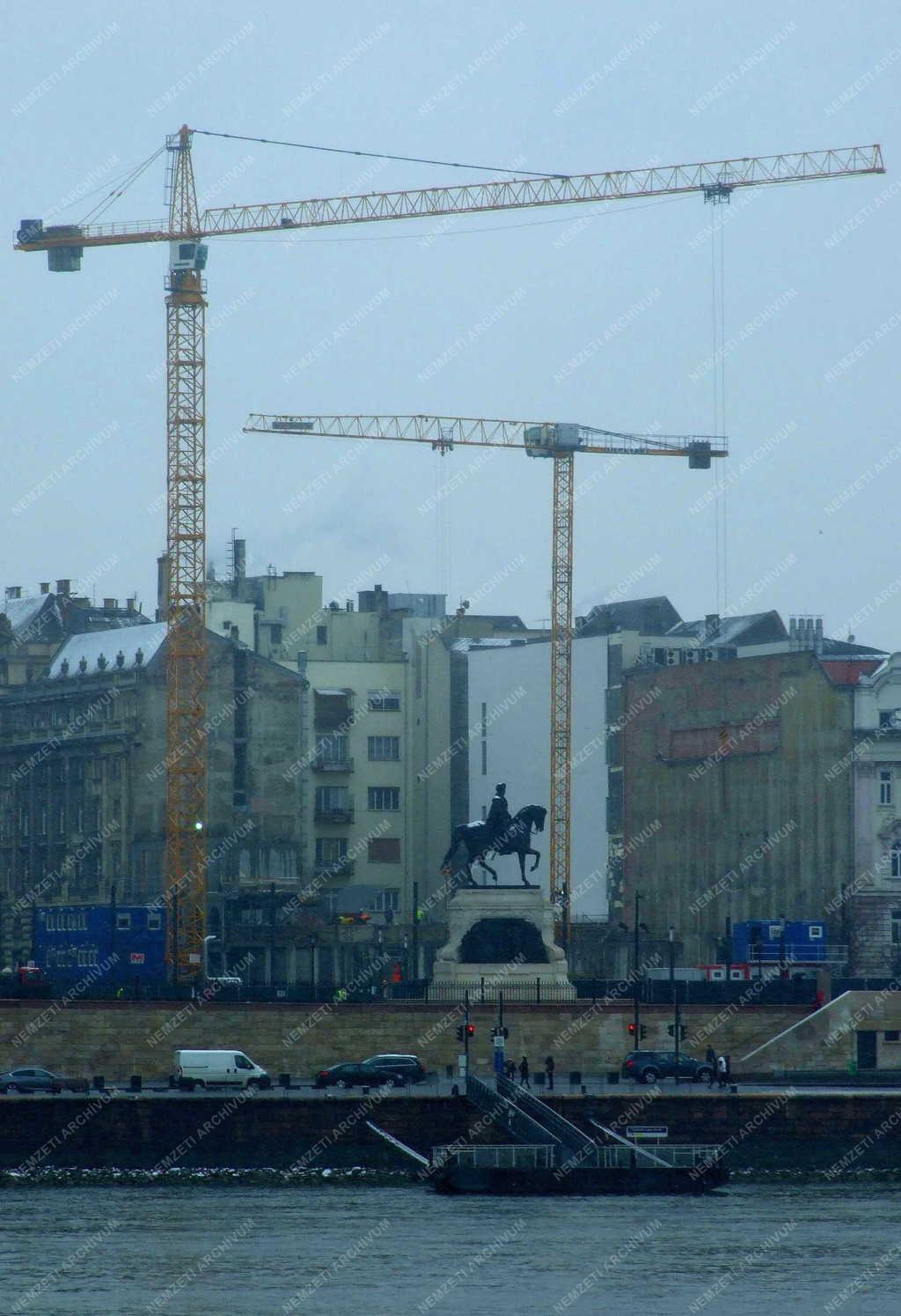Városkép - Budapest - Építkezés a Kossuth téren