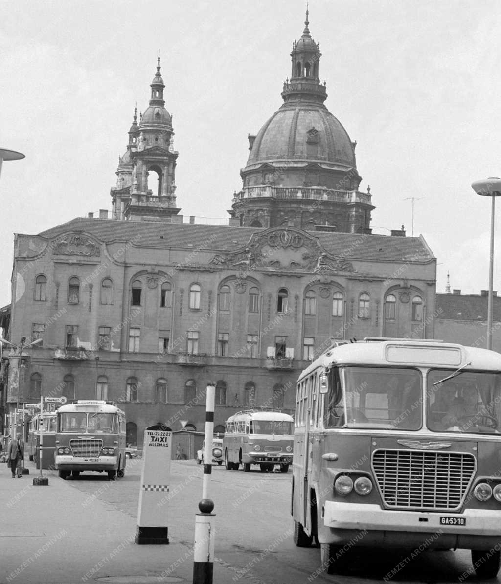 Városkép - Életkép - Budapest