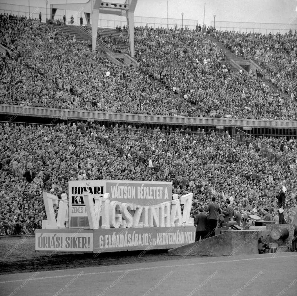 Szórakozás - Színész-Újságíró Rangadó - SZÚR