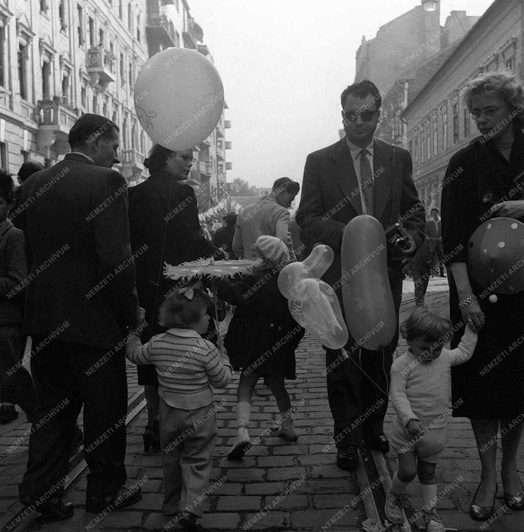 A szerző válogatása - Ferencvárosi búcsu