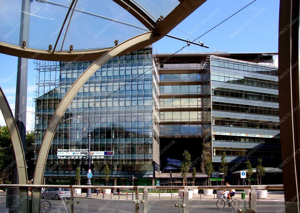 Budapest - Városkép - A megújult Kálvin tér