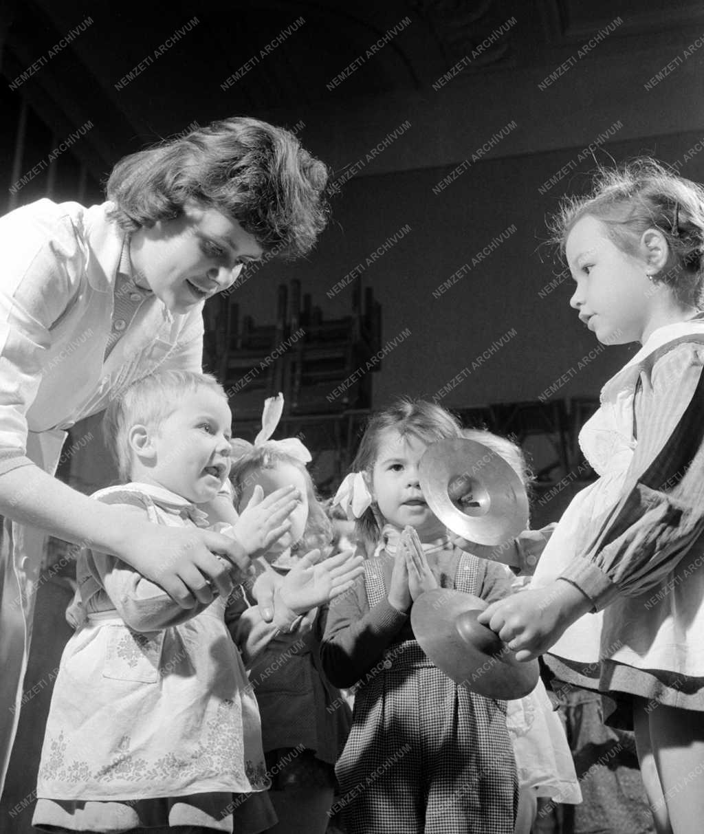 Oktatás - Zeneóvoda