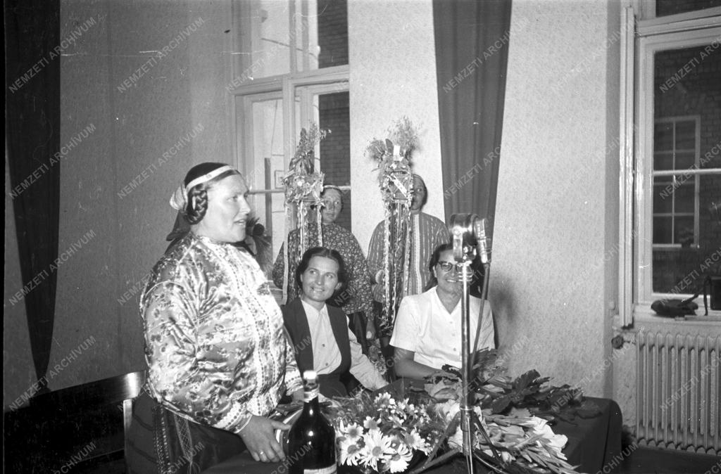 Belpolitika - MNDSZ - Székházavatás