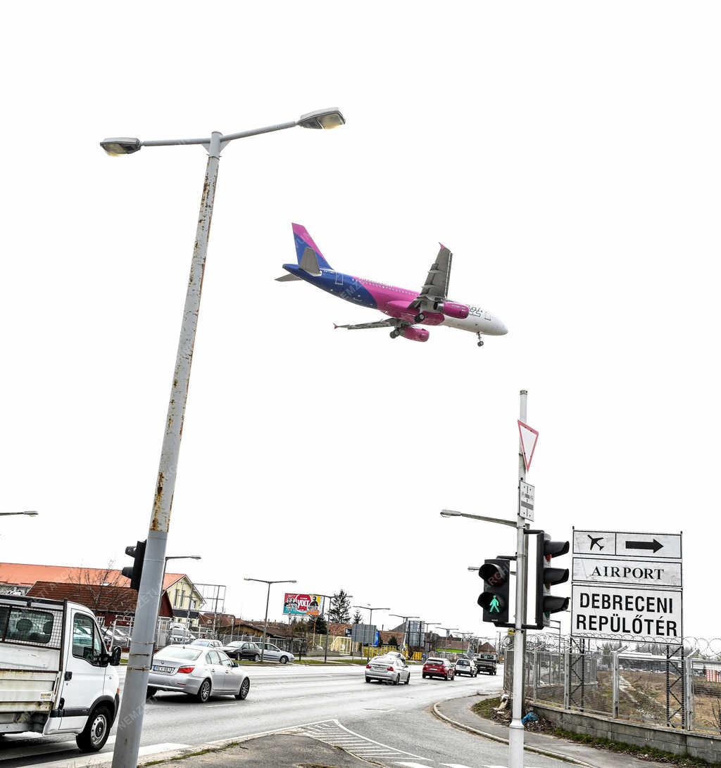 Közlekedés - Debrecen - Wizz Air pilóták gyakorlata