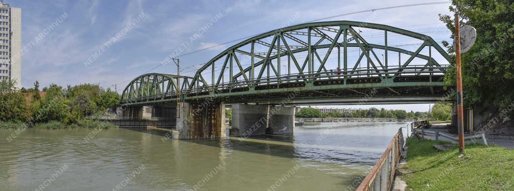 Közlekedés - Budapest - HÉV átjáró