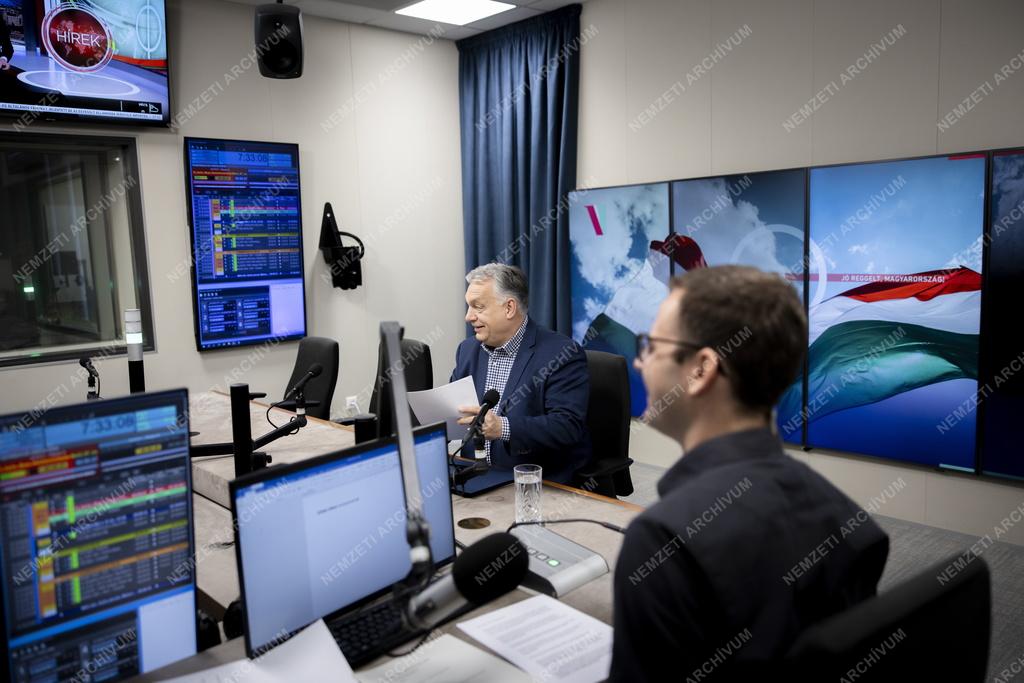 Miniszterelnöki interjú a Kossuth rádióban