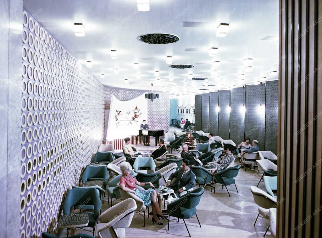 Szállodaipar - Az újjáépített Royal Szálló