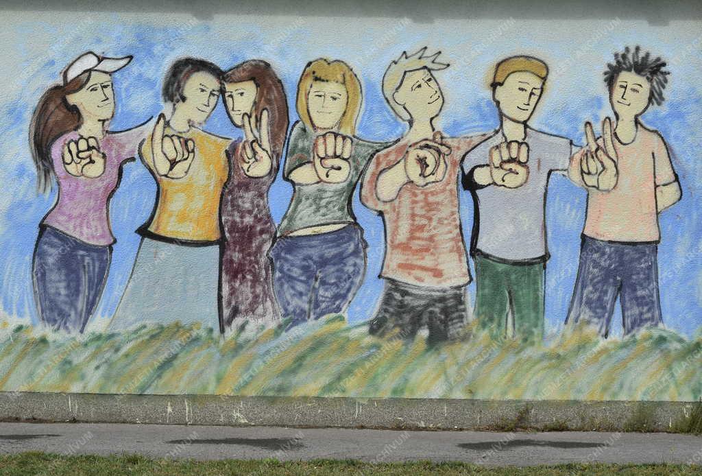 Oktatás - Fogyatékkal élők - Hallássérültek oktatási intézménye