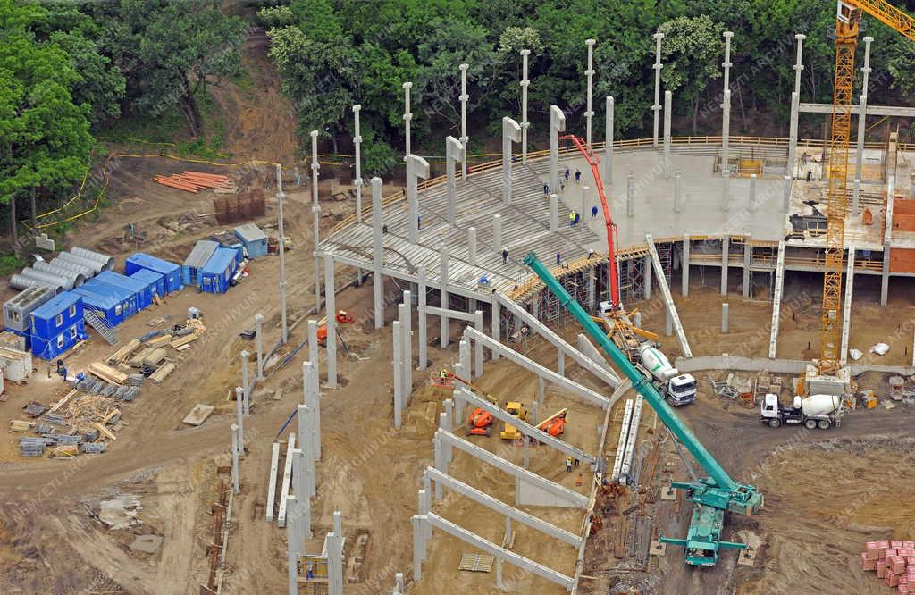 Sportlétesítmény - Debrecen - Épül az új stadion Debrecenben