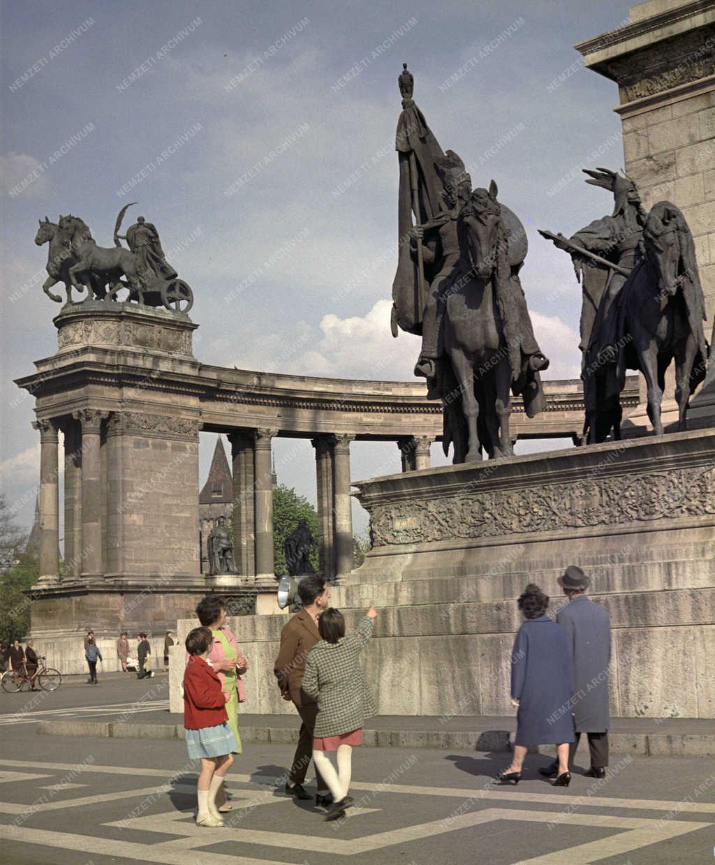 Városkép - Ünnep - Május elseje a fővárosban