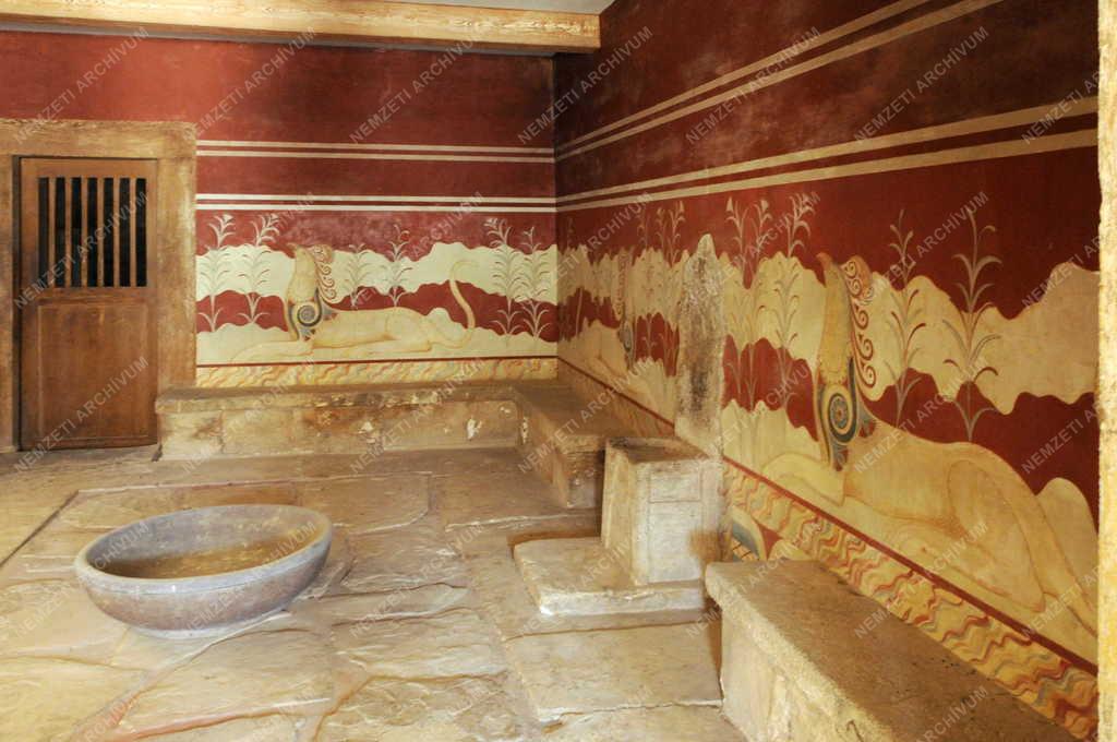 Régészet - Knósszosz - A knósszoszi palotakomplexum feltárása