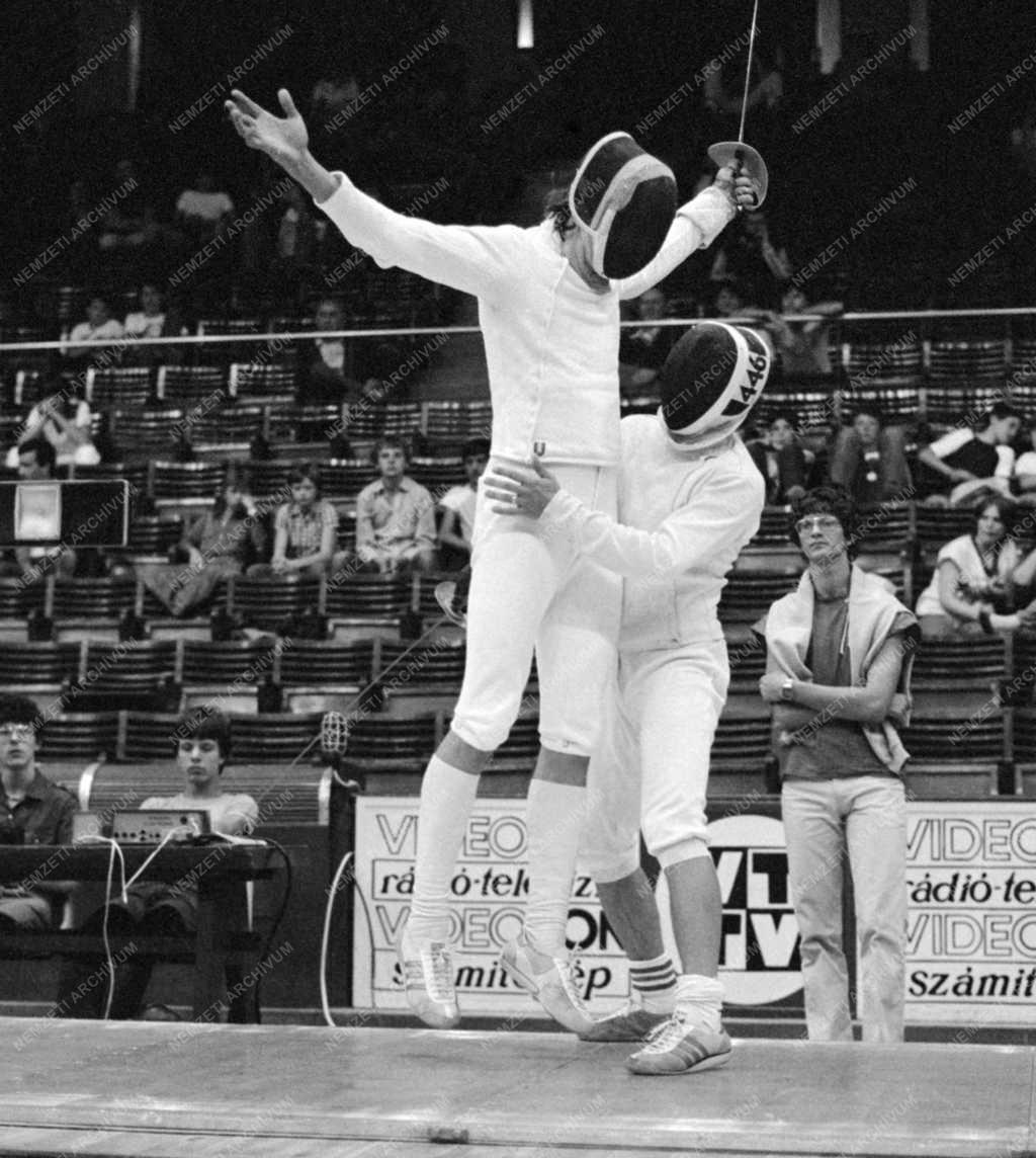 Sport - Vívás - Kardvívás - Az Országos Vívóbajnokság kard döntője