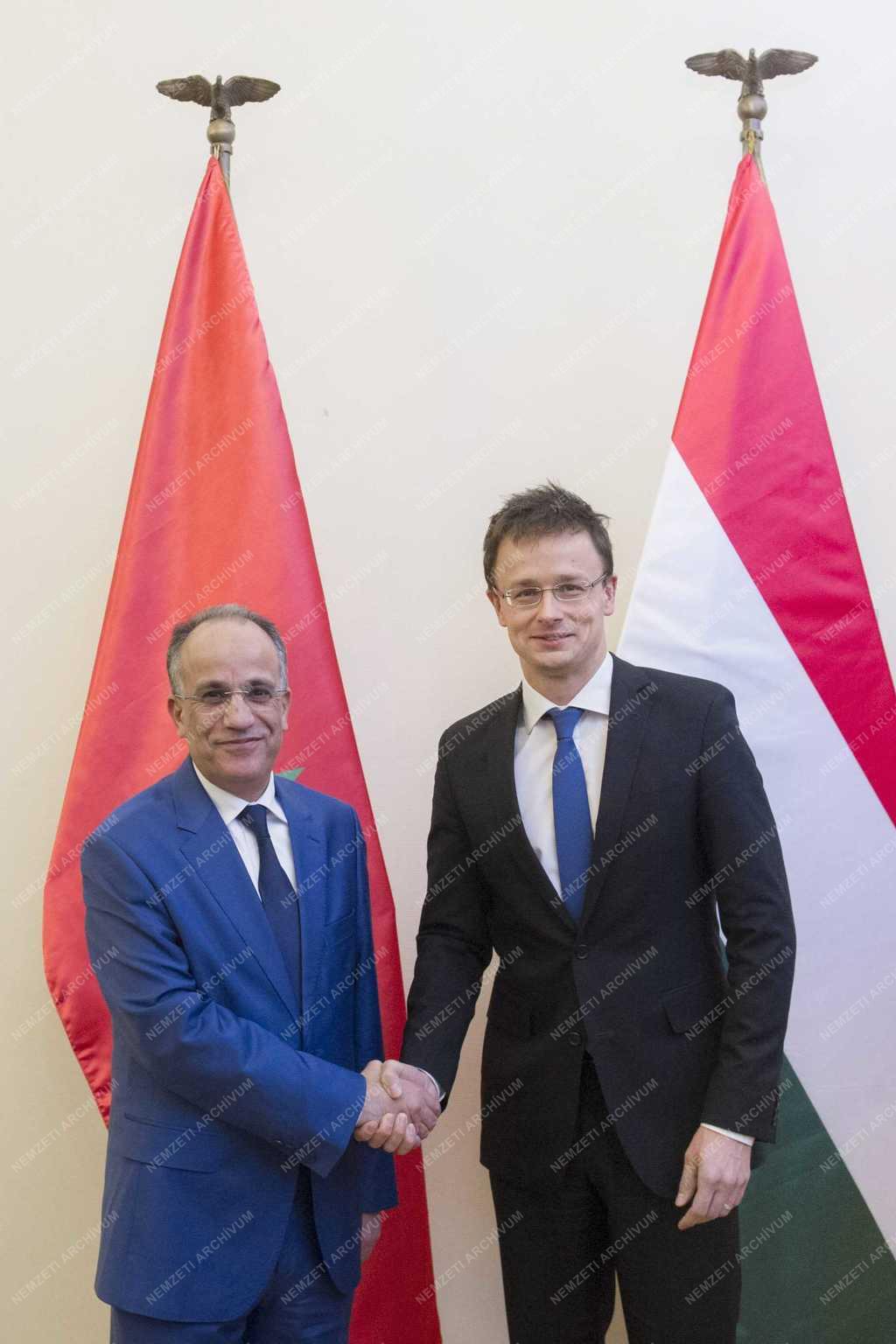A marokkói külkereskedelemért felelős miniszterrel tárgyalt Szijjártó Péter