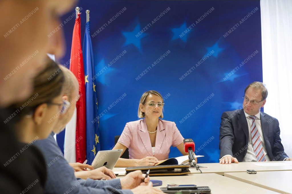  Navracsics Tibor a 20. EU-ASEAN külügyminiszteri találkozón Brüsszelben
