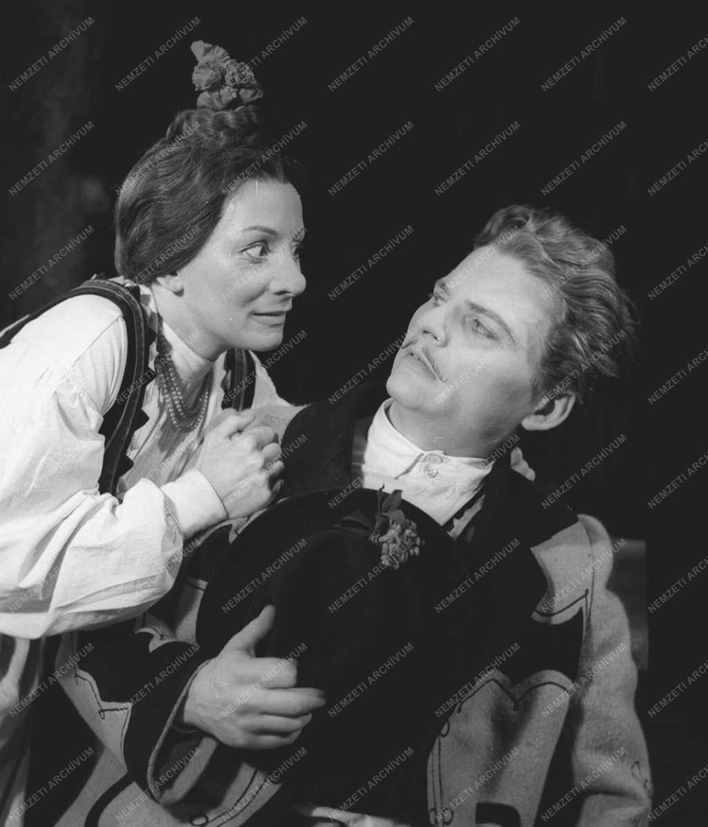 Kultúra - Színház - 