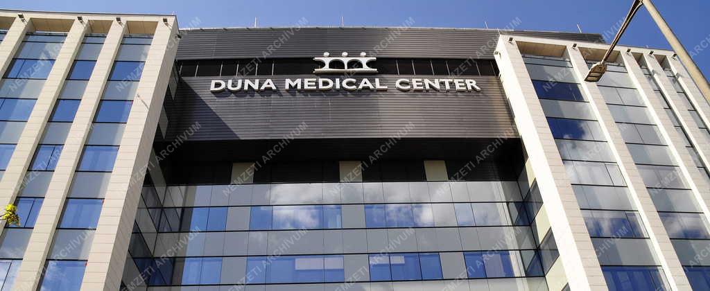 Egészségügy - Megnyitott a Duna Medical Center magánkórház a Duna-parton