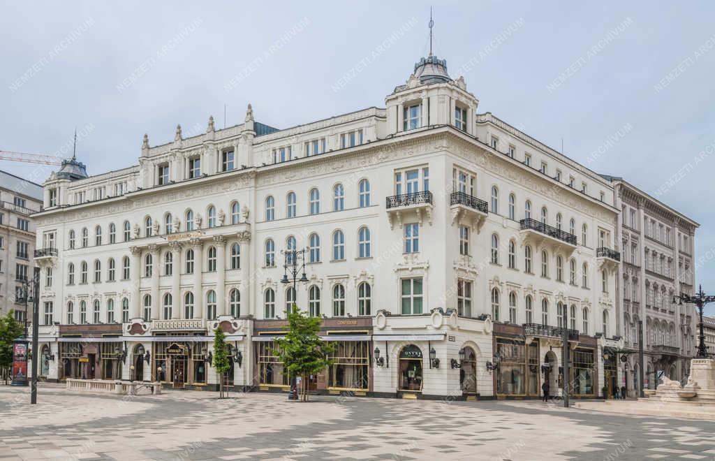 Épületfotó - Budapest - Gerbeaud-ház