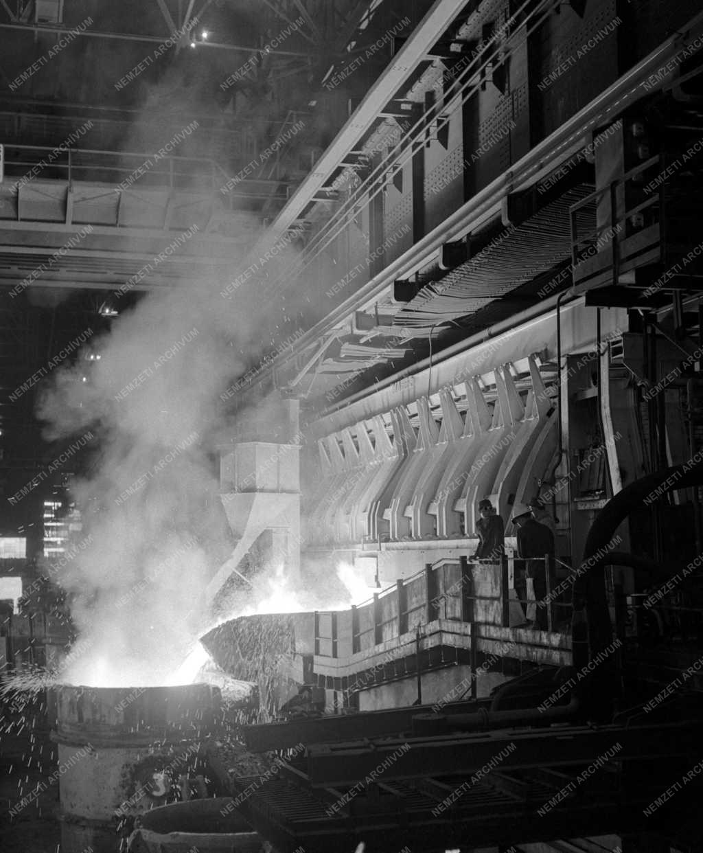 Ipar - Dunaújvárosi martinászok