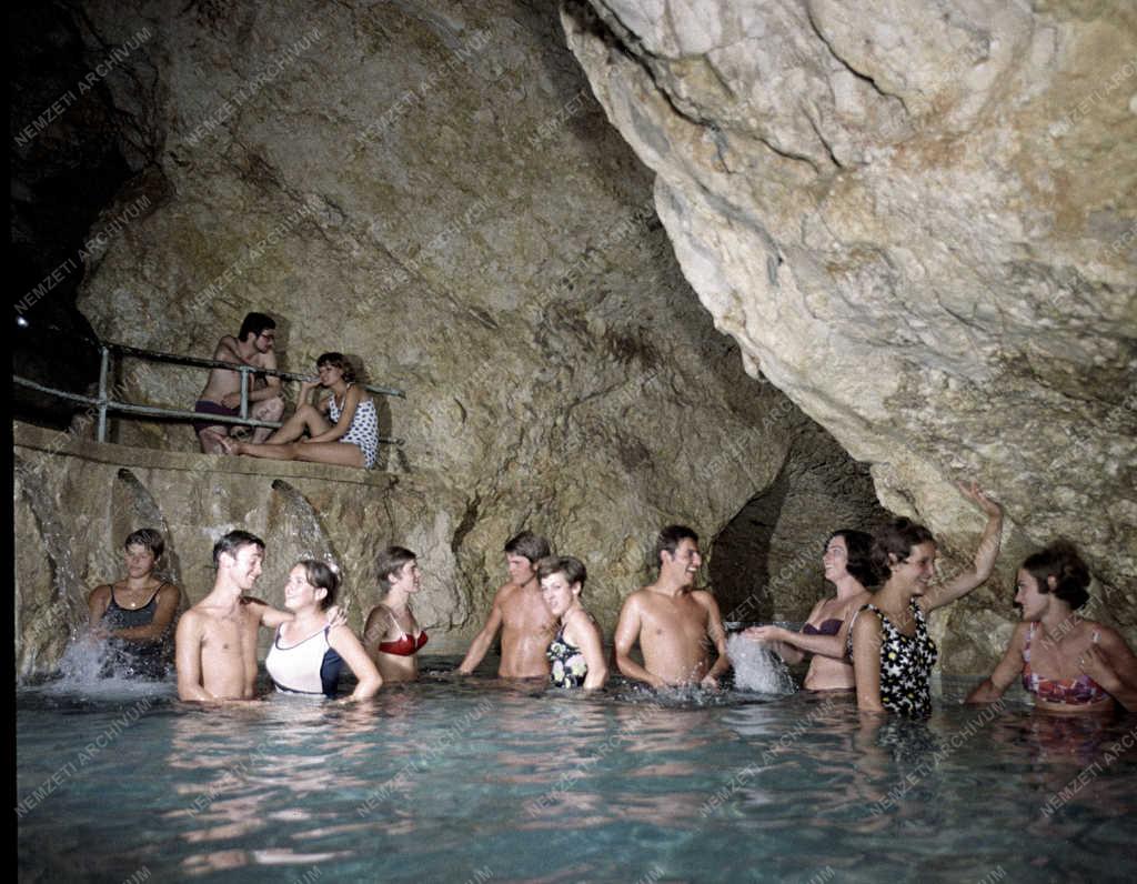 Szabadidő - Egészség - Miskolctapolcai barlangfürdő 