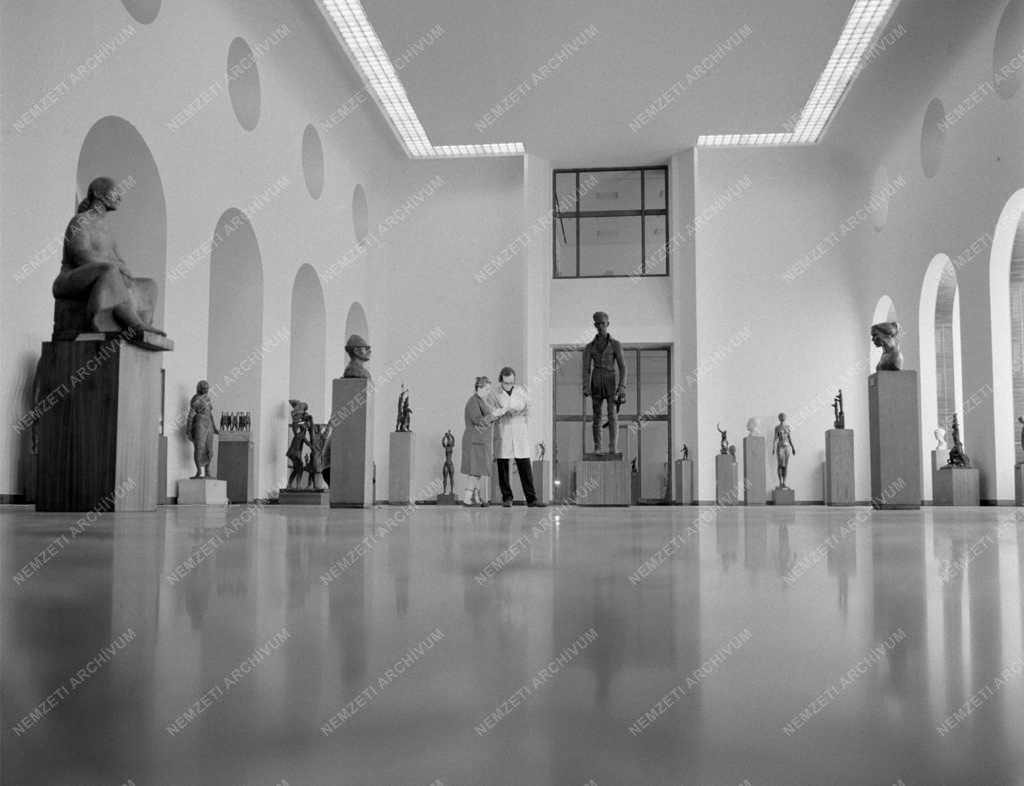 Kultúra - Múzeum - Költözik a Nemzeti Galéria
