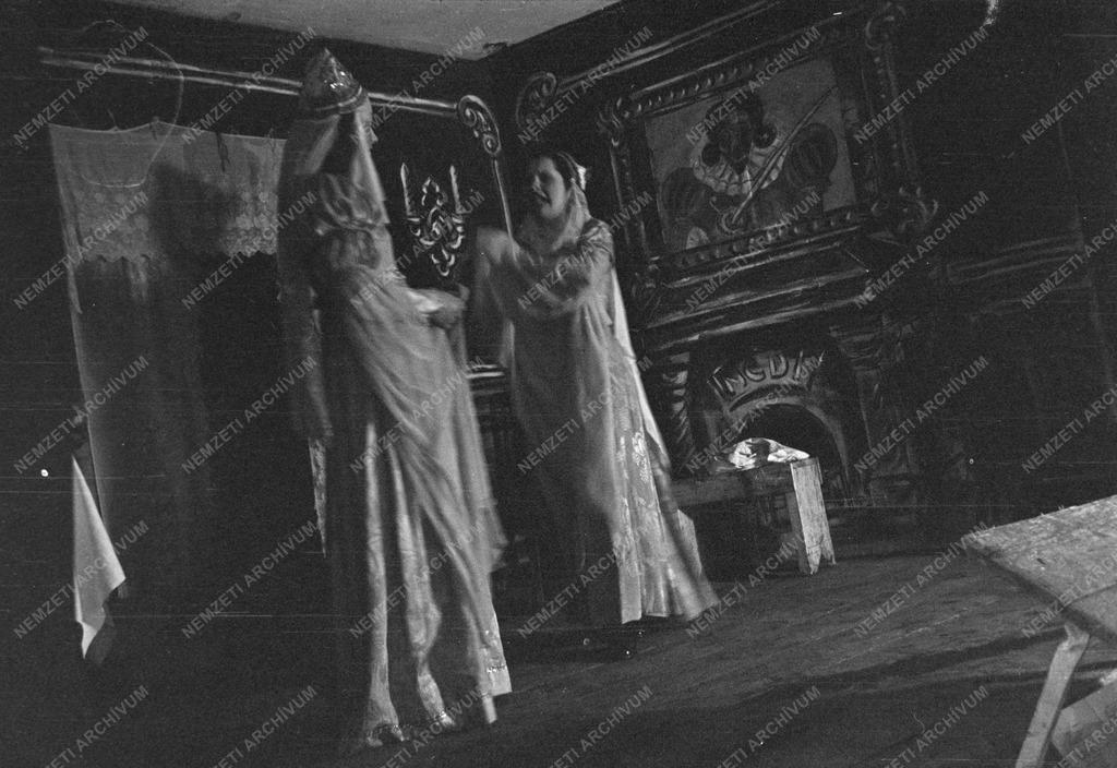 Ipar - Hungária Vegyi- és Kohóművek